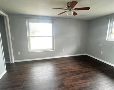 11422 Yellowwood Lane - Photo Thumbnail 7