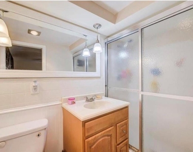 11422 Yellowwood Lane - Photo Thumbnail 2
