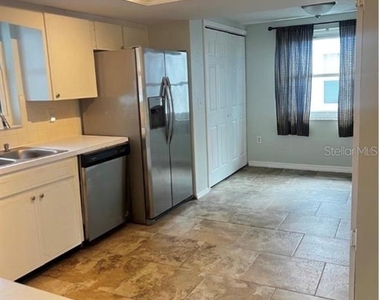 11422 Yellowwood Lane - Photo Thumbnail 3