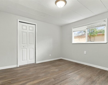 2510 38th Street S - Photo Thumbnail 6