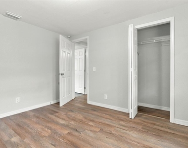 2510 38th Street S - Photo Thumbnail 8