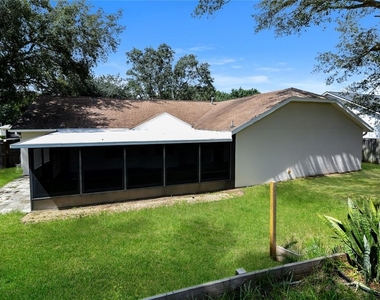 840 High Pointe Circle - Photo Thumbnail 14