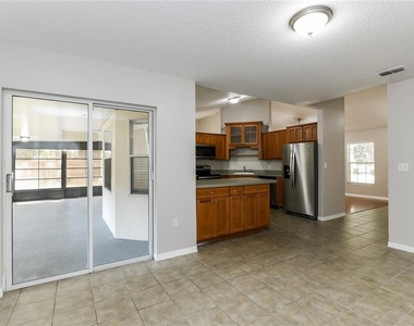 840 High Pointe Circle - Photo Thumbnail 6