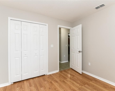 840 High Pointe Circle - Photo Thumbnail 11