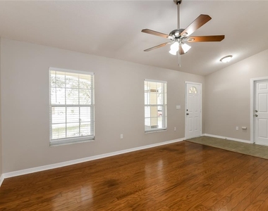 840 High Pointe Circle - Photo Thumbnail 1