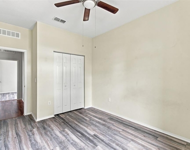 5108 Butterfly Shell Drive - Photo Thumbnail 7