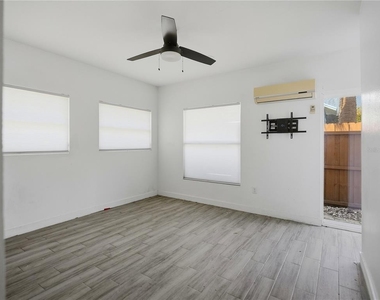 1015 32nd Avenue N - Photo Thumbnail 17