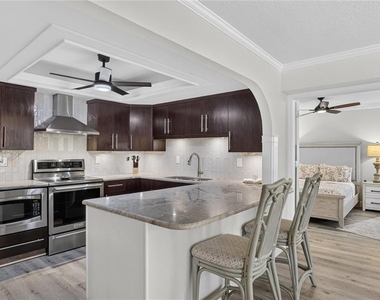 1480 Gulf Boulevard - Photo Thumbnail 4
