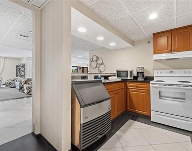 1480 Gulf Boulevard - Photo Thumbnail 43