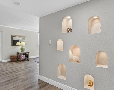 1480 Gulf Boulevard - Photo Thumbnail 3