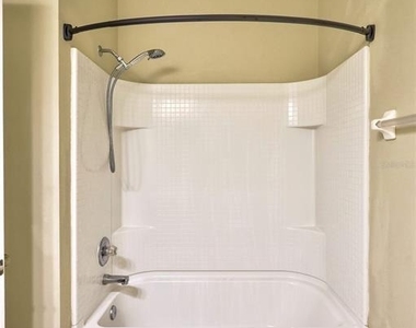 5513 Kinglethill Drive - Photo Thumbnail 24
