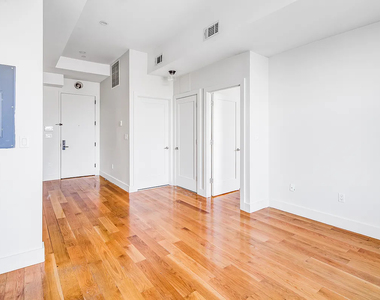 55-27 Myrtle Avenue - Photo Thumbnail 6