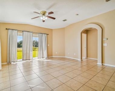 7956 Carriage Pointe Drive - Photo Thumbnail 2