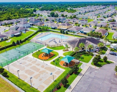 7956 Carriage Pointe Drive - Photo Thumbnail 34
