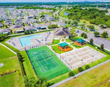7956 Carriage Pointe Drive - Photo Thumbnail 36