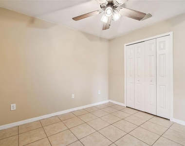 7956 Carriage Pointe Drive - Photo Thumbnail 20
