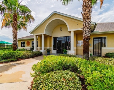7956 Carriage Pointe Drive - Photo Thumbnail 40