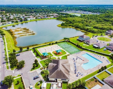 7956 Carriage Pointe Drive - Photo Thumbnail 38