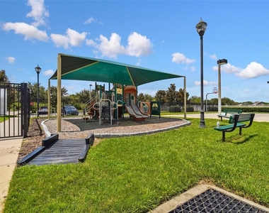 7956 Carriage Pointe Drive - Photo Thumbnail 27