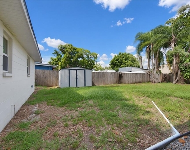 9616 Pine Ridge Avenue - Photo Thumbnail 22