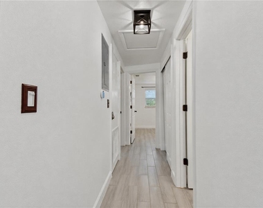 9616 Pine Ridge Avenue - Photo Thumbnail 10