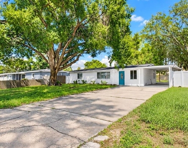 9616 Pine Ridge Avenue - Photo Thumbnail 18