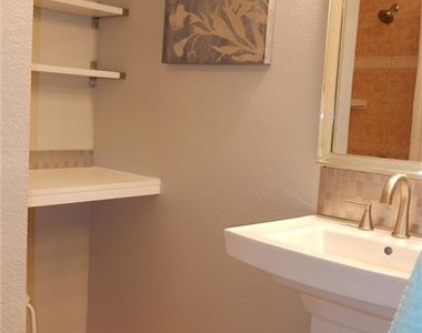 3105 W Horatio Street - Photo Thumbnail 5