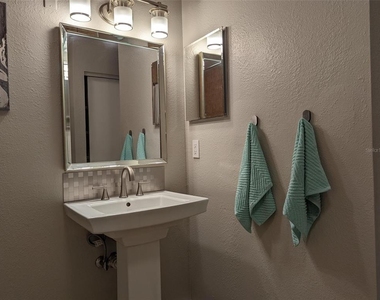 3105 W Horatio Street - Photo Thumbnail 11