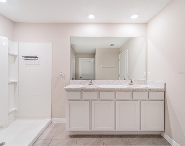 13748 Wineberry Drive - Photo Thumbnail 16