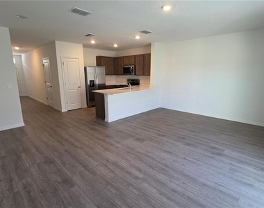17588 Spanish Oak Loop - Photo Thumbnail 10