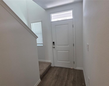 17588 Spanish Oak Loop - Photo Thumbnail 2