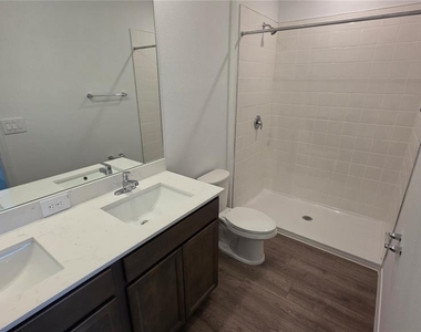 17588 Spanish Oak Loop - Photo Thumbnail 17