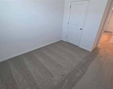 17588 Spanish Oak Loop - Photo Thumbnail 21