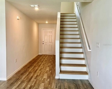 26485 Mary Avenue - Photo Thumbnail 2