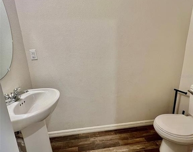 26485 Mary Avenue - Photo Thumbnail 20
