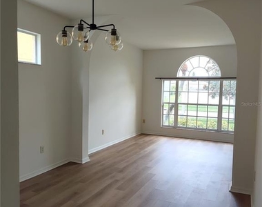 27536 Breakers Drive - Photo Thumbnail 2