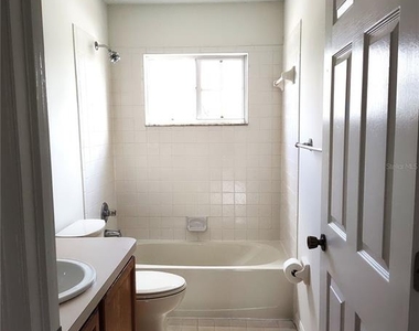 27536 Breakers Drive - Photo Thumbnail 8