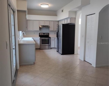 27536 Breakers Drive - Photo Thumbnail 4
