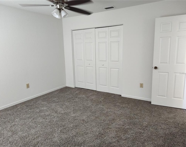 27536 Breakers Drive - Photo Thumbnail 9