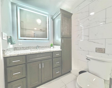 10656 101st Avenue - Photo Thumbnail 8