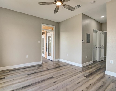 5000 Culbreath Key Way - Photo Thumbnail 18