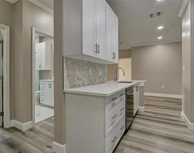 5000 Culbreath Key Way - Photo Thumbnail 1