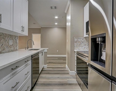 5000 Culbreath Key Way - Photo Thumbnail 5