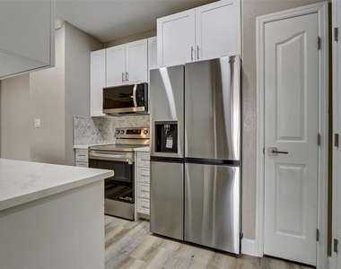 5000 Culbreath Key Way - Photo Thumbnail 19