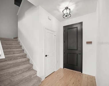 5005 Golden River Lane - Photo Thumbnail 8
