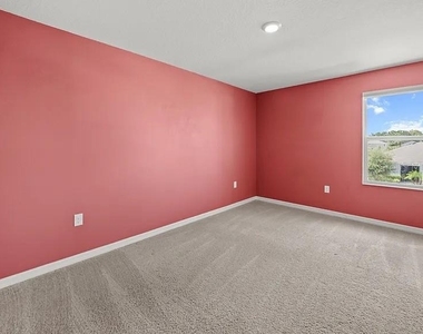5005 Golden River Lane - Photo Thumbnail 14