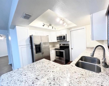 1336 Bramblewood Drive - Photo Thumbnail 5