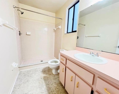 1336 Bramblewood Drive - Photo Thumbnail 12