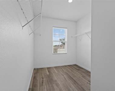 1264 Cascades Avenue - Photo Thumbnail 19