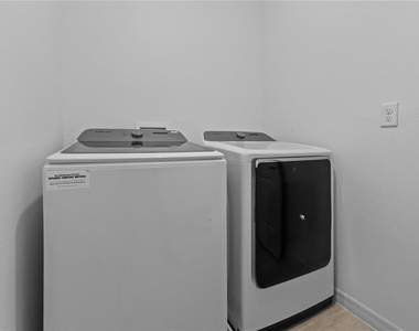 1264 Cascades Avenue - Photo Thumbnail 28